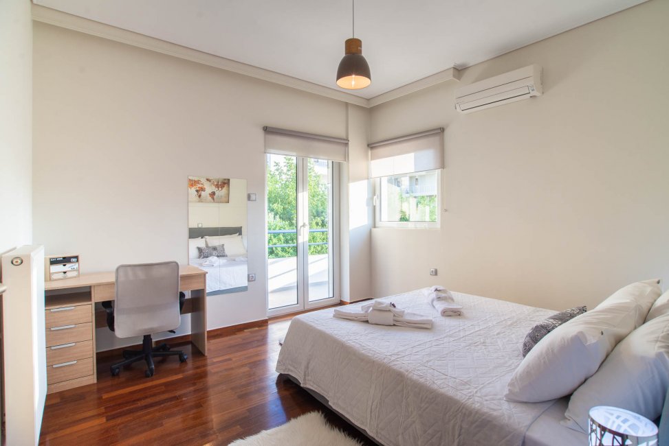 For Rent, Floor apartment in Vouliagmeni 430200 YESTAY Athens Rentals